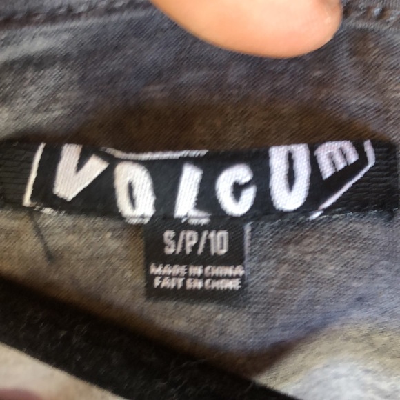 Volcom dress with attached Hi low shirt - Picture 3 of 7